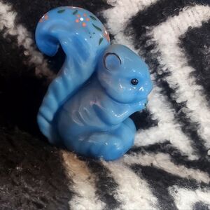 Vintage Boyd Millenium Blue Hand Painted Sammy The Squirrel Art Glass Figurine 3